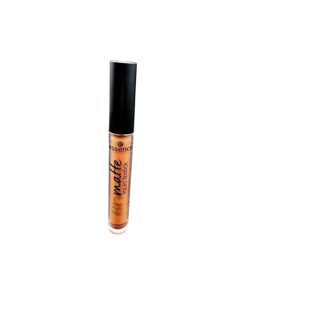 NWT Essence 8 hour matte liquid lipstick shade silky hazelnut